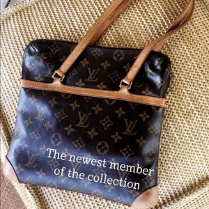 Louis Vuitton Coussin PM